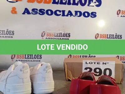 LOTE 290 - 02 – PARES DE CALÇADOS FEMININO Nº 37 (NO ESTADO, NÃO SABEMOS SE FUNCIONA. LEILÃO NÃO TEM GARANTIA E NEM DEVOLUÇÃO, SUJEITO A POSSÍVEIS AVARIAS VISÍVEIS/OCULTAS E/OU AUSÊNCIA DE COMPONENTES)