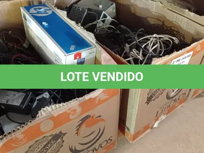 LOTE 089 - 01 LOTE COM GRANDE QUANTIDADE DE CABOS E FONTES MARCAS E MODELOS DIVERSOS. (NO ESTADO, LEILÃO NÃO TEM GARANTIA E NEM DEVOLUÇÃO, SUJEITO A POSSÍVEIS AVARIAS VISÍVEIS/OCULTAS E/OU AUSÊNCIA DE COMPONENTES).