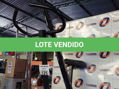 LOTE 125 - 02 TACOS DE HOCKEY E 01 BICICLETA ERGOMÉTRICA. (NO ESTADO, LEILÃO NÃO TEM GARANTIA E NEM DEVOLUÇÃO, SUJEITO A POSSÍVEIS AVARIAS VISÍVEIS/OCULTAS E/OU AUSÊNCIA DE COMPONENTES).