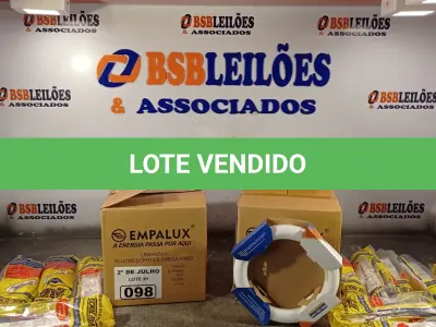 LOTE 098 - 02 CAIXAS COM LÂMPADAS FLUORESCENTES CIRCULARES 22W/6400K COM 06 PEÇAS CADA E 10 REATORES. (NO ESTADO, LEILÃO NÃO TEM GARANTIA E NEM DEVOLUÇÃO, SUJEITO A POSSÍVEIS AVARIAS VISÍVEIS/OCULTAS E/OU AUSÊNCIA DE COMPONENTES).