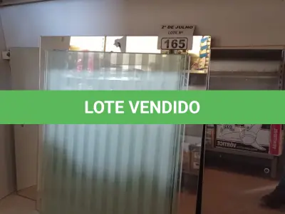 LOTE 165 - 04 RECORTES DE VIDRO E 02 ESPELHOS MEDIDAS DIVERSAS. (NO ESTADO, LEILÃO NÃO TEM GARANTIA E NEM DEVOLUÇÃO, SUJEITO A POSSÍVEIS AVARIAS VISÍVEIS/OCULTAS E/OU AUSÊNCIA DE COMPONENTES).
