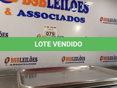 LOTE 079 - 10 BANDEJAS EM AÇO INOX. (NO ESTADO, LEILÃO NÃO TEM GARANTIA E NEM DEVOLUÇÃO, SUJEITO A POSSÍVEIS AVARIAS VISÍVEIS/OCULTAS E/OU AUSÊNCIA DE COMPONENTES).