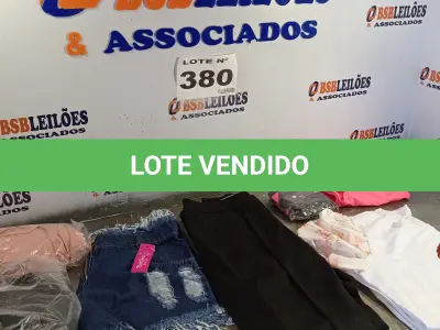 LOTE 380 - 07 – PEÇAS DE ROUPAS FEMININAS (NO ESTADO, NÃO SABEMOS SE FUNCIONA. LEILÃO NÃO TEM GARANTIA E NEM DEVOLUÇÃO, SUJEITO A POSSÍVEIS AVARIAS VISÍVEIS/OCULTAS E/OU AUSÊNCIA DE COMPONENTES)