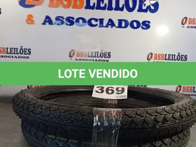 LOTE 369 - 02 - PNEUS MOTO (NO ESTADO, NÃO SABEMOS SE FUNCIONA. LEILÃO NÃO TEM GARANTIA E NEM DEVOLUÇÃO, SUJEITO A POSSÍVEIS AVARIAS VISÍVEIS/OCULTAS E/OU AUSÊNCIA DE COMPONENTES)