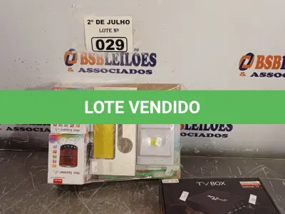 LOTE 029 - 01 TV BOX 4K, 01 POWER BANK, 02 MINI SPEAKER, 01 LUZ DE EMERGÊNCIA DE LED E 01 LÂMPADA USB. (NO ESTADO, LEILÃO NÃO TEM GARANTIA E NEM DEVOLUÇÃO, SUJEITO A POSSÍVEIS AVARIAS VISÍVEIS/OCULTAS E/OU AUSÊNCIA DE COMPONENTES).
