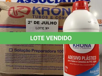 LOTE 273 - 06 FRASCOS DE ADESIVO PLÁSTICO PARA TUBOS E CONEXÕES DE PVC RÍGIDO LINHA ÁGUA FRIA 850G. (NO ESTADO, LEILÃO NÃO TEM GARANTIA E NEM DEVOLUÇÃO, SUJEITO A POSSÍVEIS AVARIAS VISÍVEIS/OCULTAS E/OU AUSÊNCIA DE COMPONENTES).