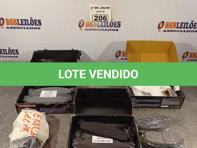 LOTE 206 - 01 LOTE DE PASTILHA DE FREIO, SENDO  02 FORD EXPLORER, 01 LAND ROVER VELAR, 01 SENTRA/TIIDA (NO ESTADO, LEILÃO NÃO TEM GARANTIA E NEM DEVOLUÇÃO, SUJEITO A POSSÍVEIS AVARIAS VISÍVEIS/OCULTAS E/OU AUSÊNCIA DE COMPONENTES).