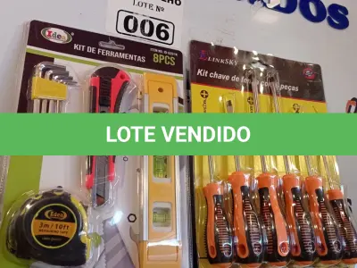 LOTE 006 - 01 KIT DE CHAVES DE FENDA E 01 KIT DE FERRAMENTAS. (NO ESTADO, LEILÃO NÃO TEM GARANTIA E NEM DEVOLUÇÃO, SUJEITO A POSSÍVEIS AVARIAS VISÍVEIS/OCULTAS E/OU AUSÊNCIA DE COMPONENTES).