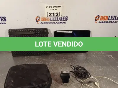 LOTE 212 - 02 TABLETS E 01 MÁQUINA DE CORTAR CABELO MARCAS E MODELOS DIVERSOS PARA RETIRADA DE PEÇAS. (NO ESTADO, LEILÃO NÃO TEM GARANTIA E NEM DEVOLUÇÃO, SUJEITO A POSSÍVEIS AVARIAS VISÍVEIS/OCULTAS E/OU AUSÊNCIA DE COMPONENTES).