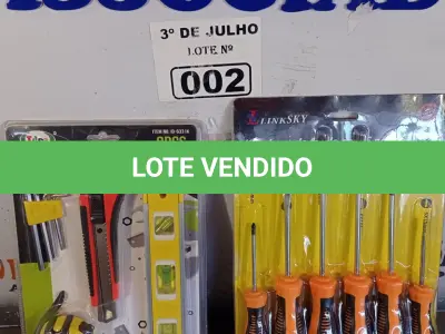 LOTE 002 - 01 KIT DE CHAVES DE FENDA E 01 KIT DE FERRAMENTAS. (NO ESTADO, LEILÃO NÃO TEM GARANTIA E NEM DEVOLUÇÃO, SUJEITO A POSSÍVEIS AVARIAS VISÍVEIS/OCULTAS E/OU AUSÊNCIA DE COMPONENTES).