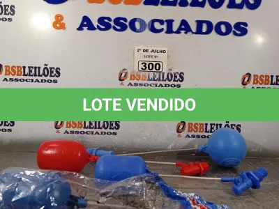 LOTE 300 - 01 LOTE COM VÁRIAS BOIAS PARA CAIXA D’AGUA MARCAS E MODELOS DIVERSOS. (NO ESTADO, LEILÃO NÃO TEM GARANTIA E NEM DEVOLUÇÃO, SUJEITO A POSSÍVEIS AVARIAS VISÍVEIS/OCULTAS E/OU AUSÊNCIA DE COMPONENTES).