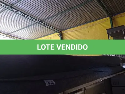 LOTE 492 - 03 ROLOS DE CARPETE INCOMPLETOS. (NO ESTADO, LEILÃO NÃO TEM GARANTIA E NEM DEVOLUÇÃO, SUJEITO A POSSÍVEIS AVARIAS VISÍVEIS/OCULTAS E/OU AUSÊNCIA DE COMPONENTES).