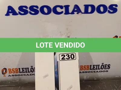 LOTE 230 - 01 TABLET SAMSUNG PARA RETIRADA DE PEÇAS. (NO ESTADO, LEILÃO NÃO TEM GARANTIA E NEM DEVOLUÇÃO, SUJEITO A POSSÍVEIS AVARIAS VISÍVEIS/OCULTAS E/OU AUSÊNCIA DE COMPONENTES).