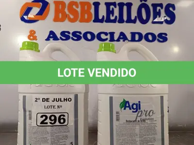 LOTE 296 - 10 LITROS DE AGI PRO EVOLUTION RESTAURADOR DE BRILHO. (NO ESTADO, LEILÃO NÃO TEM GARANTIA E NEM DEVOLUÇÃO, SUJEITO A POSSÍVEIS AVARIAS VISÍVEIS/OCULTAS E/OU AUSÊNCIA DE COMPONENTES).