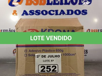 LOTE 252 - 06 FRASCOS DE ADESIVO PLÁSTICO PARA TUBOS E CONEXÕES DE PVC RÍGIDO LINHA ÁGUA FRIA 850G. (NO ESTADO, LEILÃO NÃO TEM GARANTIA E NEM DEVOLUÇÃO, SUJEITO A POSSÍVEIS AVARIAS VISÍVEIS/OCULTAS E/OU AUSÊNCIA DE COMPONENTES).