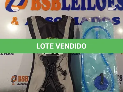 LOTE 403 - 01 CAMELBAK NA COR PRETA. (NO ESTADO, LEILÃO NÃO TEM GARANTIA E NEM DEVOLUÇÃO, SUJEITO A POSSÍVEIS AVARIAS VISÍVEIS/OCULTAS E/OU AUSÊNCIA DE COMPONENTES).