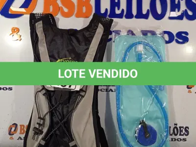 LOTE 337 - 01 CAMELBAK NA COR PRETA. (NO ESTADO, LEILÃO NÃO TEM GARANTIA E NEM DEVOLUÇÃO, SUJEITO A POSSÍVEIS AVARIAS VISÍVEIS/OCULTAS E/OU AUSÊNCIA DE COMPONENTES).