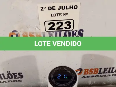 LOTE 223 - 01 GARRAFA TÉRMICA DIGITAL. (NO ESTADO, LEILÃO NÃO TEM GARANTIA E NEM DEVOLUÇÃO, SUJEITO A POSSÍVEIS AVARIAS VISÍVEIS/OCULTAS E/OU AUSÊNCIA DE COMPONENTES).
