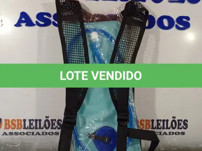 LOTE 365 - 01 CAMELBAK NA COR PRETA. (NO ESTADO, LEILÃO NÃO TEM GARANTIA E NEM DEVOLUÇÃO, SUJEITO A POSSÍVEIS AVARIAS VISÍVEIS/OCULTAS E/OU AUSÊNCIA DE COMPONENTES).