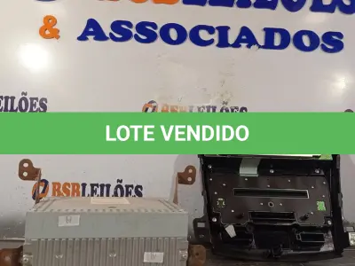 LOTE 379 - 01 CENTRAL MULTIMIDIA. (NO ESTADO, LEILÃO NÃO TEM GARANTIA E NEM DEVOLUÇÃO, SUJEITO A POSSÍVEIS AVARIAS VISÍVEIS/OCULTAS E/OU AUSÊNCIA DE COMPONENTES).