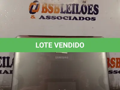 LOTE 228 - 01 TABLET SAMSUNG PARA RETIRADA DE PEÇAS. (NO ESTADO, LEILÃO NÃO TEM GARANTIA E NEM DEVOLUÇÃO, SUJEITO A POSSÍVEIS AVARIAS VISÍVEIS/OCULTAS E/OU AUSÊNCIA DE COMPONENTES).