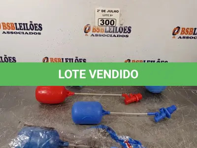 LOTE 300 - 01 LOTE COM VÁRIAS BOIAS PARA CAIXA D’AGUA MARCAS E MODELOS DIVERSOS. (NO ESTADO, LEILÃO NÃO TEM GARANTIA E NEM DEVOLUÇÃO, SUJEITO A POSSÍVEIS AVARIAS VISÍVEIS/OCULTAS E/OU AUSÊNCIA DE COMPONENTES).