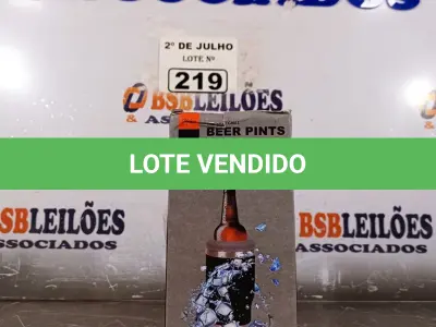 LOTE 219 - 01 COPO PARA CERVEJA. (NO ESTADO, LEILÃO NÃO TEM GARANTIA E NEM DEVOLUÇÃO, SUJEITO A POSSÍVEIS AVARIAS VISÍVEIS/OCULTAS E/OU AUSÊNCIA DE COMPONENTES).