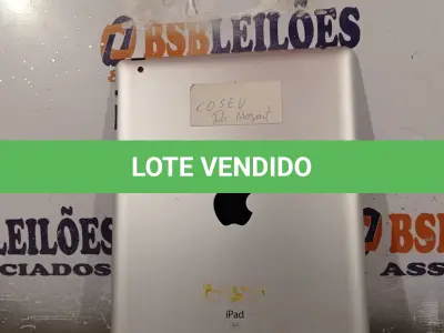 LOTE 230 - 01 TABLET SAMSUNG PARA RETIRADA DE PEÇAS. (NO ESTADO, LEILÃO NÃO TEM GARANTIA E NEM DEVOLUÇÃO, SUJEITO A POSSÍVEIS AVARIAS VISÍVEIS/OCULTAS E/OU AUSÊNCIA DE COMPONENTES).