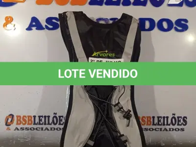 LOTE 403 - 01 CAMELBAK NA COR PRETA. (NO ESTADO, LEILÃO NÃO TEM GARANTIA E NEM DEVOLUÇÃO, SUJEITO A POSSÍVEIS AVARIAS VISÍVEIS/OCULTAS E/OU AUSÊNCIA DE COMPONENTES).