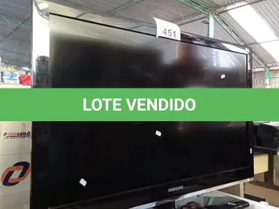LOTE 451 - 01 TV SAMSUNG 37” POL PARA RETIRADA DE PEÇAS. (NO ESTADO, LEILÃO NÃO TEM GARANTIA E NEM DEVOLUÇÃO, SUJEITO A POSSÍVEIS AVARIAS VISÍVEIS/OCULTAS E/OU AUSÊNCIA DE COMPONENTES).