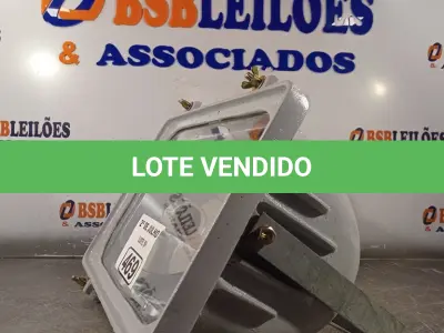 LOTE 469 - 01 LUMINÁRIA DE PÁTIO. (NO ESTADO, LEILÃO NÃO TEM GARANTIA E NEM DEVOLUÇÃO, SUJEITO A POSSÍVEIS AVARIAS VISÍVEIS/OCULTAS E/OU AUSÊNCIA DE COMPONENTES).