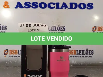 LOTE 372 - 01 COPO DE CERVEJA. (NO ESTADO, LEILÃO NÃO TEM GARANTIA E NEM DEVOLUÇÃO, SUJEITO A POSSÍVEIS AVARIAS VISÍVEIS/OCULTAS E/OU AUSÊNCIA DE COMPONENTES).