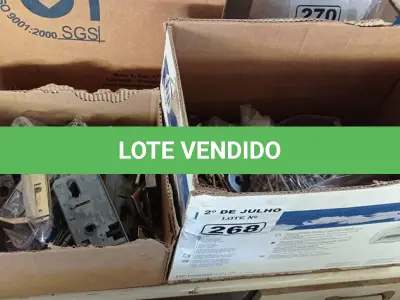 LOTE 268 - 01 LOTE COM SUCATAS DE FECHADURAS E PARAFUSOS DIVERSOS. (NO ESTADO, LEILÃO NÃO TEM GARANTIA E NEM DEVOLUÇÃO, SUJEITO A POSSÍVEIS AVARIAS VISÍVEIS/OCULTAS E/OU AUSÊNCIA DE COMPONENTES).