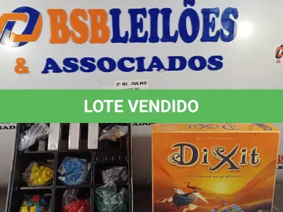 LOTE 085 - 02 JOGOS DE TABULEIRO. (NO ESTADO, LEILÃO NÃO TEM GARANTIA E NEM DEVOLUÇÃO, SUJEITO A POSSÍVEIS AVARIAS VISÍVEIS/OCULTAS E/OU AUSÊNCIA DE COMPONENTES).