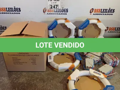 LOTE 247 - 10 LÂMPADAS FLUORESCENTES CIRCULARES 6.400K 22W COM 10 REATORES. (NO ESTADO, LEILÃO NÃO TEM GARANTIA E NEM DEVOLUÇÃO, SUJEITO A POSSÍVEIS AVARIAS VISÍVEIS/OCULTAS E/OU AUSÊNCIA DE COMPONENTES).