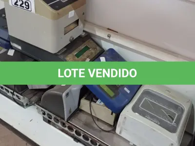 LOTE 229 - 02 BALANÇAS PARA CAIXA DE SUPERMERCADO E ELETRÔNICOS DIVERSOS. (NO ESTADO, LEILÃO NÃO TEM GARANTIA E NEM DEVOLUÇÃO, SUJEITO A POSSÍVEIS AVARIAS VISÍVEIS/OCULTAS E/OU AUSÊNCIA DE COMPONENTES).