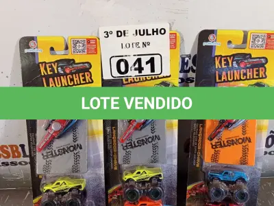 LOTE 041 - 03 KITS DE CARRINHOS. (NO ESTADO, LEILÃO NÃO TEM GARANTIA E NEM DEVOLUÇÃO, SUJEITO A POSSÍVEIS AVARIAS VISÍVEIS/OCULTAS E/OU AUSÊNCIA DE COMPONENTES).