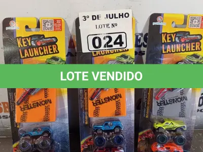 LOTE 024 - 03 KITS DE CARRINHOS. (NO ESTADO, LEILÃO NÃO TEM GARANTIA E NEM DEVOLUÇÃO, SUJEITO A POSSÍVEIS AVARIAS VISÍVEIS/OCULTAS E/OU AUSÊNCIA DE COMPONENTES).