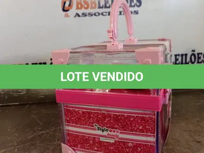 LOTE 286 - 01 MALETA DE MAQUIAGEM MY STYLE BEAUTY. (NO ESTADO, LEILÃO NÃO TEM GARANTIA E NEM DEVOLUÇÃO, SUJEITO A POSSÍVEIS AVARIAS VISÍVEIS/OCULTAS E/OU AUSÊNCIA DE COMPONENTES).