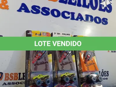 LOTE 020 - 03 KITS DE CARRINHOS. (NO ESTADO, LEILÃO NÃO TEM GARANTIA E NEM DEVOLUÇÃO, SUJEITO A POSSÍVEIS AVARIAS VISÍVEIS/OCULTAS E/OU AUSÊNCIA DE COMPONENTES).