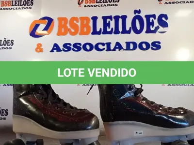 LOTE 177 - 01 PAR DE PATINS Nº39 COM AVARIAS. (NO ESTADO, LEILÃO NÃO TEM GARANTIA E NEM DEVOLUÇÃO, SUJEITO A POSSÍVEIS AVARIAS VISÍVEIS/OCULTAS E/OU AUSÊNCIA DE COMPONENTES).