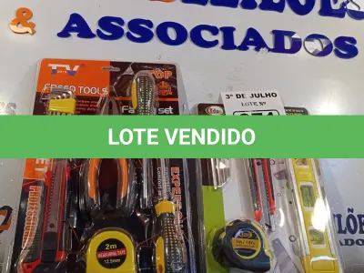 LOTE 071 - 01 KIT DE CHAVES DE FENDA E 01 KIT DE FERRAMENTAS. (NO ESTADO, LEILÃO NÃO TEM GARANTIA E NEM DEVOLUÇÃO, SUJEITO A POSSÍVEIS AVARIAS VISÍVEIS/OCULTAS E/OU AUSÊNCIA DE COMPONENTES).