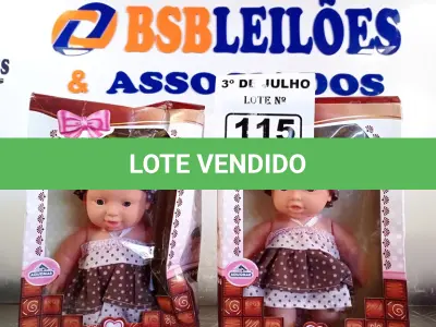 LOTE 115 - 02 BONECAS DOCE ENCANTO. (NO ESTADO, LEILÃO NÃO TEM GARANTIA E NEM DEVOLUÇÃO, SUJEITO A POSSÍVEIS AVARIAS VISÍVEIS/OCULTAS E/OU AUSÊNCIA DE COMPONENTES).