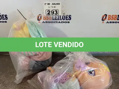 LOTE 293 - 02 BONECAS. (NO ESTADO, LEILÃO NÃO TEM GARANTIA E NEM DEVOLUÇÃO, SUJEITO A POSSÍVEIS AVARIAS VISÍVEIS/OCULTAS E/OU AUSÊNCIA DE COMPONENTES).