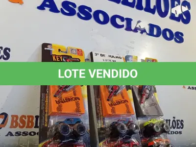 LOTE 031 - 03 KITS DE CARRINHOS. (NO ESTADO, LEILÃO NÃO TEM GARANTIA E NEM DEVOLUÇÃO, SUJEITO A POSSÍVEIS AVARIAS VISÍVEIS/OCULTAS E/OU AUSÊNCIA DE COMPONENTES).