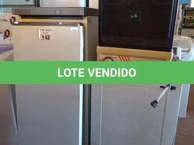 LOTE 142 - 01 FREEZER VERTICAL MARCA PROSDÓCIMO, 01 LAVA-LOUÇAS E 01 MÁQUINA DE LAVAR ROUPAS MARCAS E MODELOS DIVERSOS COM AVARIAS. (NO ESTADO, LEILÃO NÃO TEM GARANTIA E NEM DEVOLUÇÃO, SUJEITO A POSSÍVEIS AVARIAS VISÍVEIS/OCULTAS E/OU AUSÊNCIA DE COMPONENTES).