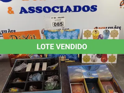 LOTE 085 - 02 JOGOS DE TABULEIRO. (NO ESTADO, LEILÃO NÃO TEM GARANTIA E NEM DEVOLUÇÃO, SUJEITO A POSSÍVEIS AVARIAS VISÍVEIS/OCULTAS E/OU AUSÊNCIA DE COMPONENTES).