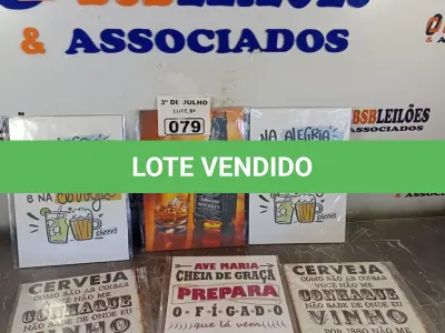 LOTE 079 - 06 QUADROS DECORATIVOS DIVERSOS. (NO ESTADO, LEILÃO NÃO TEM GARANTIA E NEM DEVOLUÇÃO, SUJEITO A POSSÍVEIS AVARIAS VISÍVEIS/OCULTAS E/OU AUSÊNCIA DE COMPONENTES).