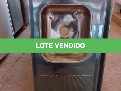 LOTE 136 - 01 PIA EM AÇO INOX CIMENTADA COM 01 CUBA MEDINDO 1,50M X 0,53CM. (NO ESTADO, LEILÃO NÃO TEM GARANTIA E NEM DEVOLUÇÃO, SUJEITO A POSSÍVEIS AVARIAS VISÍVEIS/OCULTAS E/OU AUSÊNCIA DE COMPONENTES).