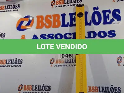 LOTE 046 - 01 NÍVEL A LASER E 01 NÍVEL DE MÃO. (NO ESTADO, LEILÃO NÃO TEM GARANTIA E NEM DEVOLUÇÃO, SUJEITO A POSSÍVEIS AVARIAS VISÍVEIS/OCULTAS E/OU AUSÊNCIA DE COMPONENTES).